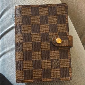 Louis Vuitton PM agenda